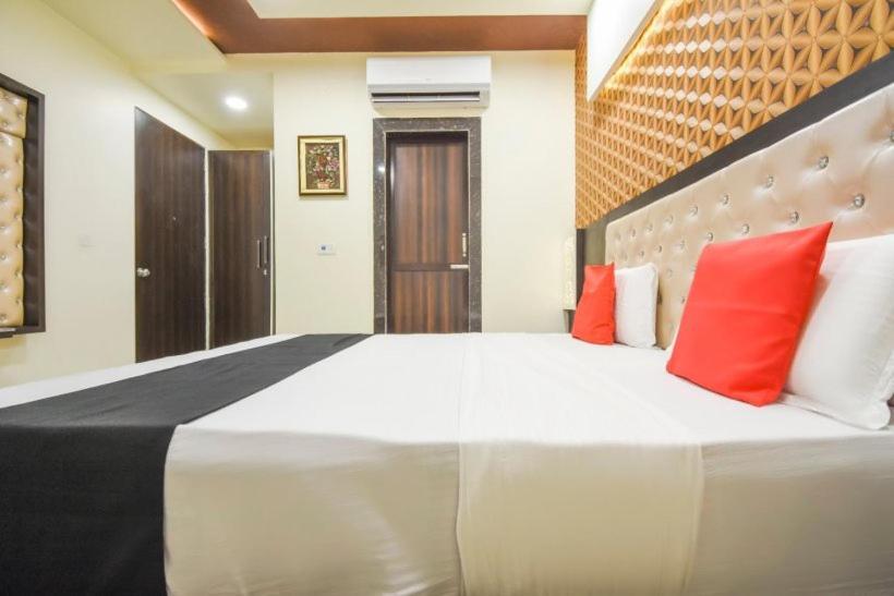 Hotel Ravi Residency Jalandhar Bagian luar foto